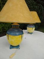 2 lampes en faïence ou poterie avec abat jour, Enlèvement, Utilisé, 50 cm ou plus, Ovale