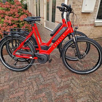 Prachtige set nieuwe Gazelle Medeo elektrische fietsen  beschikbaar voor biedingen
