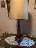 Antieke lamp met uitgesneden houten voet, Antiek en Kunst, Ophalen of Verzenden