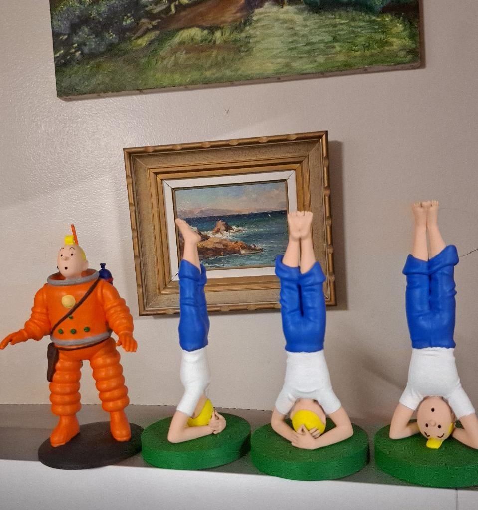 Kuifje yogafiguur 20cm. handgeschilderd, Verzamelen, Beelden en Beeldjes, Nieuw, Overige typen, Ophalen of Verzenden