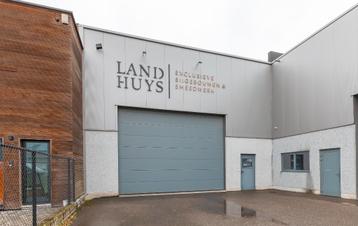 TE KOOP: bedrijfshal 850m2in Bree (industrieterrein Vostert) beschikbaar voor biedingen