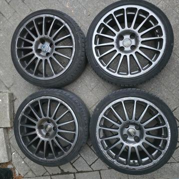 OZ Racing Superturismo velgen 4X100 Opmaakset beschikbaar voor biedingen