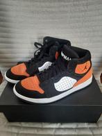 Nike Jordan Access, Overige kleuren, Ophalen of Verzenden, Zo goed als nieuw, Sneakers