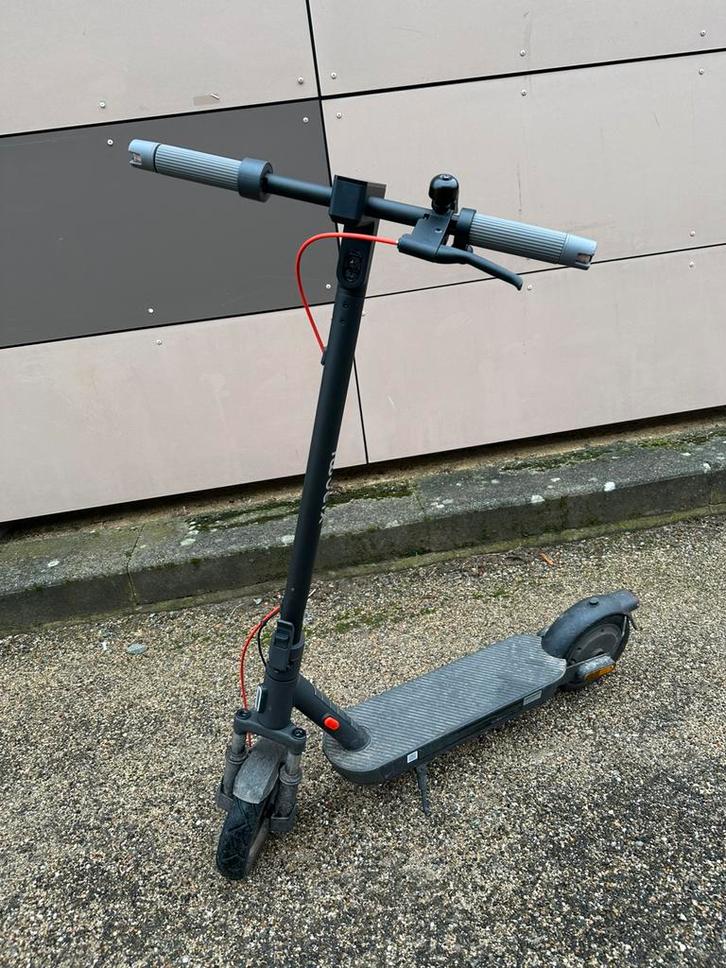 Xiaomi Mi elektrische scooter 5 Prima Staat meer info prive, Fietsen en Brommers, Steps, Zo goed als nieuw, Elektrische step (E-scooter)