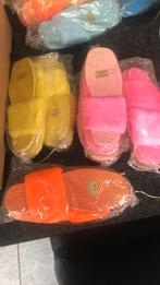 Slippers sloefen nieuw maat 40/41, Ophalen of Verzenden, Zo goed als nieuw, Slippers