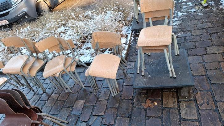 Lot Vintage stoelen , kinderstoel , ijzer en hout '60 1960, Huis en Inrichting, Stoelen, Gebruikt, Vijf, Zes of meer stoelen, Hout