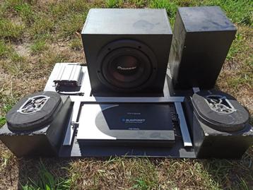 Radio Sony, speakers Axton,  blaupunkt GTA 4 special beschikbaar voor biedingen