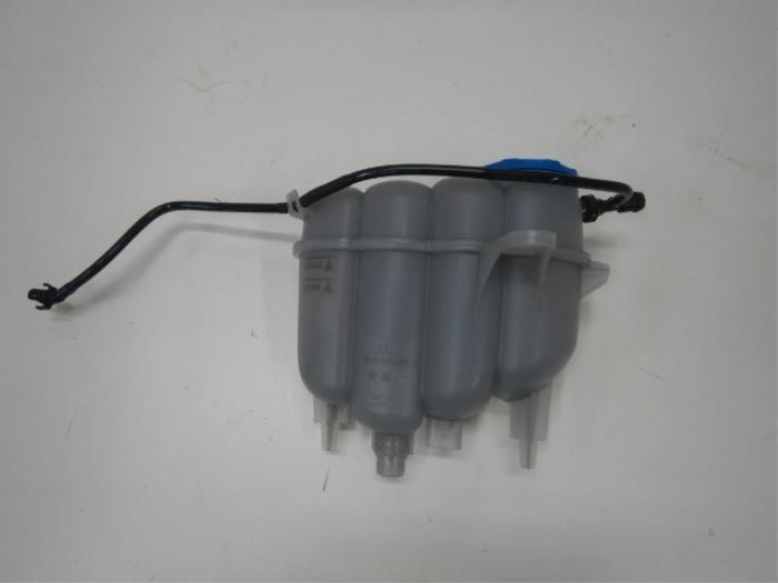 Audi A4 8W Koelvloeistof KVS Tank, Autos : Pièces & Accessoires, Moteurs & Accessoires, Utilisé, Enlèvement