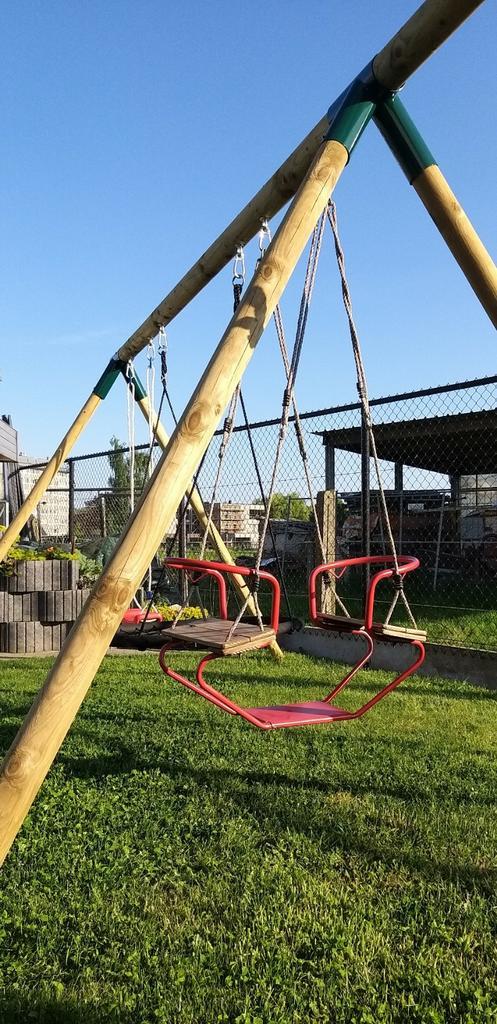 Schommel als nieuw, Kinderen en Baby's, Speelgoed | Buiten | Speeltoestellen, Zo goed als nieuw, Klimtouw, Schommel, Ophalen