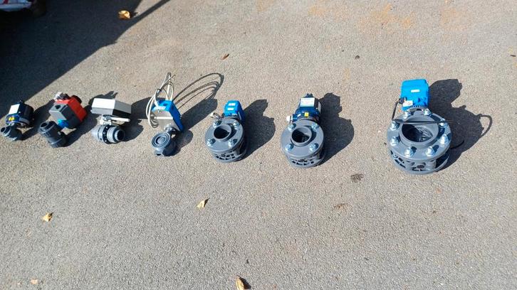 PVC vlinderkleppen met motor, Hobby en Vrije tijd, Elektronica-componenten, Zo goed als nieuw, Ophalen of Verzenden