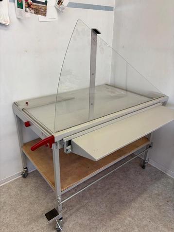 Snijmachine papier/foto's  beschikbaar voor biedingen