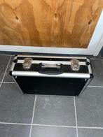 Valise à outils, Enlèvement, Utilisé