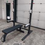Squat rack  j hooks,  spotterarmen + toorx flat bench, Sport en Fitness, Fitnessmaterialen, Ophalen, Zo goed als nieuw