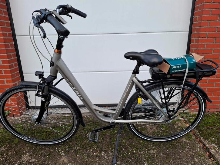 Stella Lugano — Vélo électrique — Moteur de roue avant — Nea, Vélos & Vélomoteurs, Vélos électriques, Comme neuf, Enlèvement ou Envoi