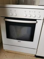 Elektrisch fornuis met oven, Elektronische apparatuur, Fornuizen, Ophalen, Gebruikt, 4 kookzones, Vrijstaand