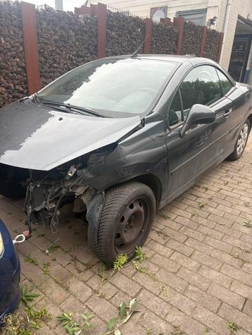Epave Peugeot 207cc1.6 vti beschikbaar voor biedingen