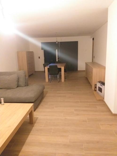 Eettafel, dressoir, barkast, salontafel, tv-kast, Huis en Inrichting, Complete inboedels, Ophalen