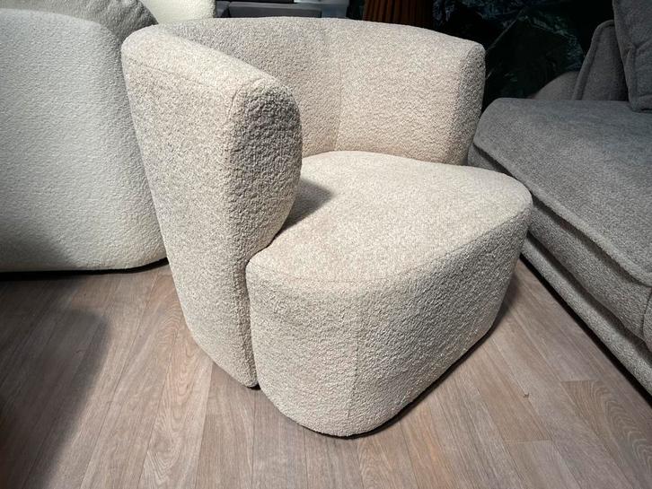 Fauteuil bouclé stof taupe kleur NIEUW, Huis en Inrichting, Zetels | Zetels en Chaises Longues, Nieuw, Eenpersoons, Minder dan 150 cm