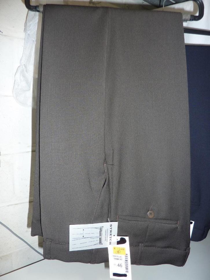 Pantalon Homme - Couleur brun - Taille 46, Vêtements | Hommes, Pantalons, Neuf, Taille 46 (S) ou plus petite, Brun, Enlèvement