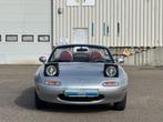 Mazda MX-5 1.6i 16v NA | Rood interieur | Nieuwe distributie, Auto's, Achterwielaandrijving, 4 cilinders, Leder en Stof, Handgeschakeld