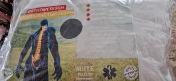 Dekbed en hoofdkussens. beschikbaar voor biedingen