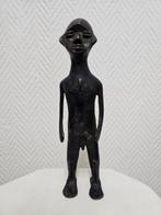 Afrikaanse bronzen pop uit Ghana. 26cm, Antiek en Kunst, Ophalen of Verzenden