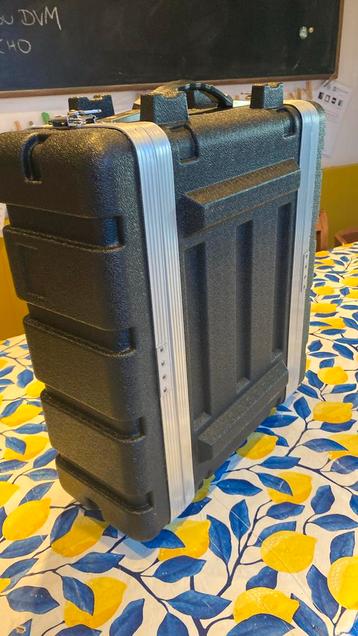Flightcase voor 3 units, Muziek en Instrumenten, Behuizingen en Koffers, Ophalen of Verzenden, Zo goed als nieuw, Flightcase