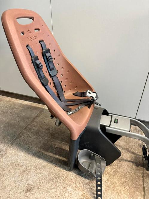 Fietsstoeltje Yepp maxi gmg bruin, Fietsen en Brommers, Fietsaccessoires | Fietsstoeltjes, Zo goed als nieuw, Achterzitje, 15 t/m 25 kg