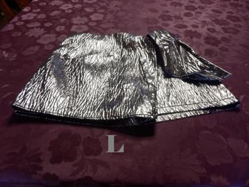 (4) - jupe short femme t.L argentée beschikbaar voor biedingen