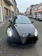 Zwarte Alfa Romeo Giulietta in goede staat - snel weg!, Auto's, Alfa Romeo, Euro 5, Stof, Zwart, 4 cilinders