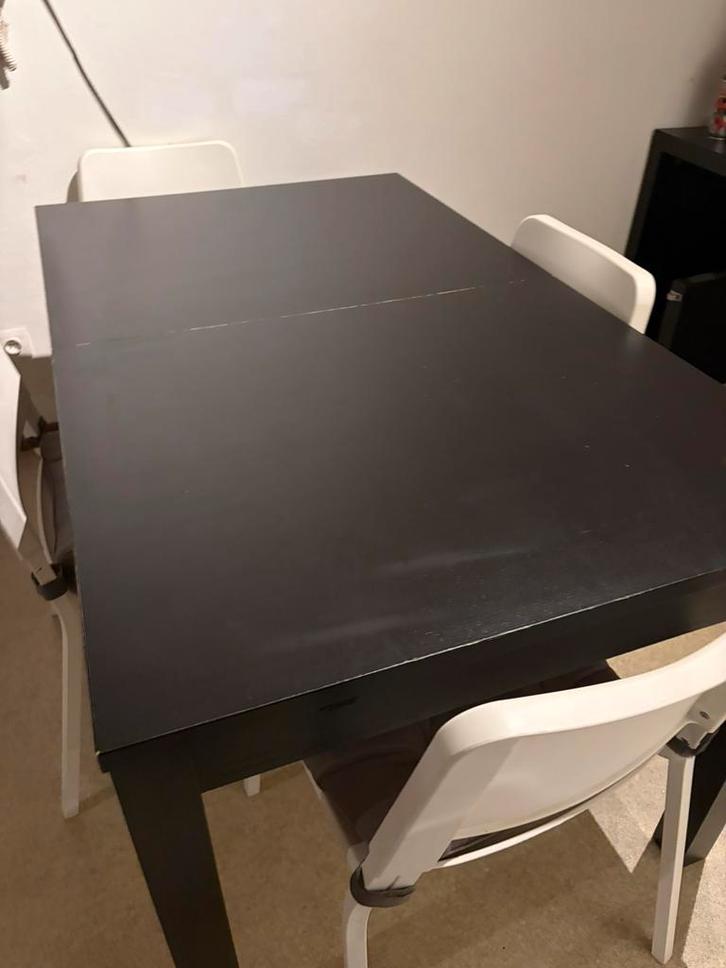 Table IKEA extensible 6 à 10 personnes + 4 chaises, Maison & Meubles, Tables | Tables à manger, Comme neuf, 50 à 100 cm, 150 à 200 cm