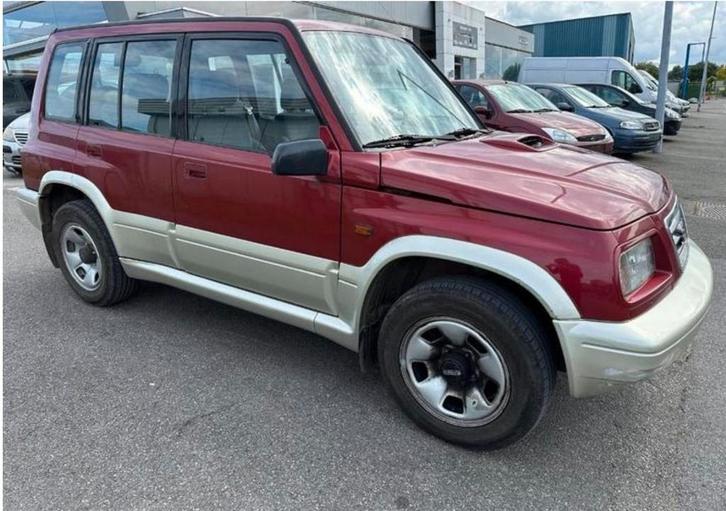 Suzuki  vitara 4x4  2.0d 90pk 254.952km 1995, Auto's, Suzuki, Bedrijf, Vitara, 4x4, Diesel, Ophalen