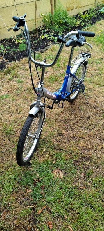 Retro vouwfiets in goede staat. beschikbaar voor biedingen