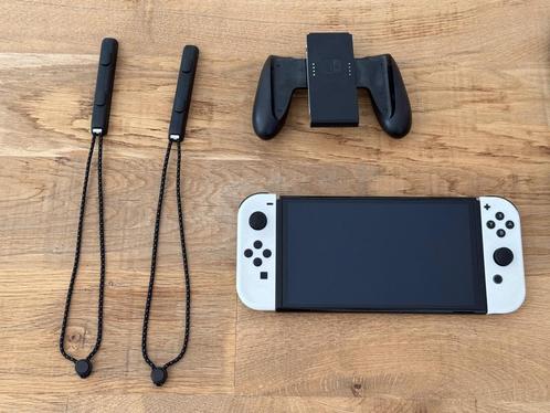 Nintendo Switch OLED, Games en Spelcomputers, Games | Nintendo Switch, Zo goed als nieuw, Avontuur en Actie, 2 spelers, Vanaf 3 jaar