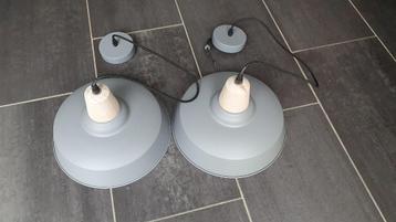 Industriele metalen hanglampen beschikbaar voor biedingen