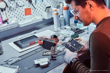 Reparatie gsm / smartphone / tablet / computers / laptop beschikbaar voor biedingen