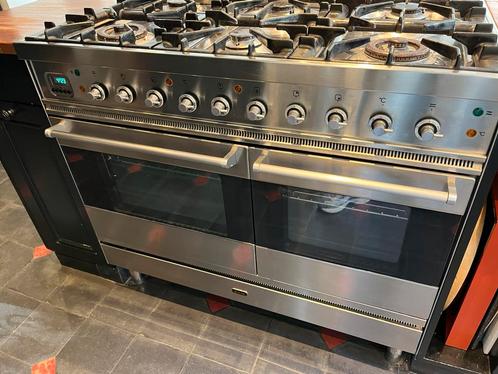 ILVE gasfornuis en dubbele oven, Elektronische apparatuur, Fornuizen, Gebruikt, Tussenbouw, Gas, Ophalen
