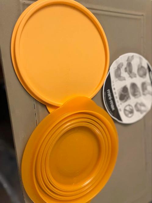 Voederbak mini-max 700 ml, Huis en Inrichting, Keuken | Tupperware, Nieuw, Bak of Kom, Oranje, Ophalen of Verzenden