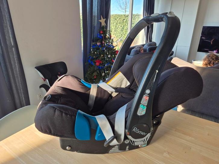 Britax Romer, Kinderen en Baby's, Autostoeltjes, Zo goed als nieuw, Romer, 0 t/m 13 kg, Autogordel, Slaapstand, Ophalen of Verzenden