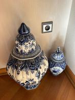 Antieke vazen Delfts porselein, Ophalen