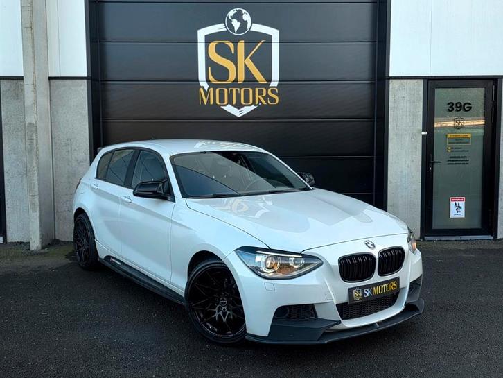 BMW 116i M PERFORMANCE Sieges Chauffants PDC 18" LED, Autos, BMW, Entreprise, Achat, Série 1, ABS, Airbags, Air conditionné, Alarme
