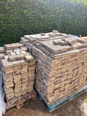 Betonklinkers +- 40m2 ,  13,5 cm x 13,5 cm x 4,5cm, Béton, Enlèvement, Utilisé, Briques
