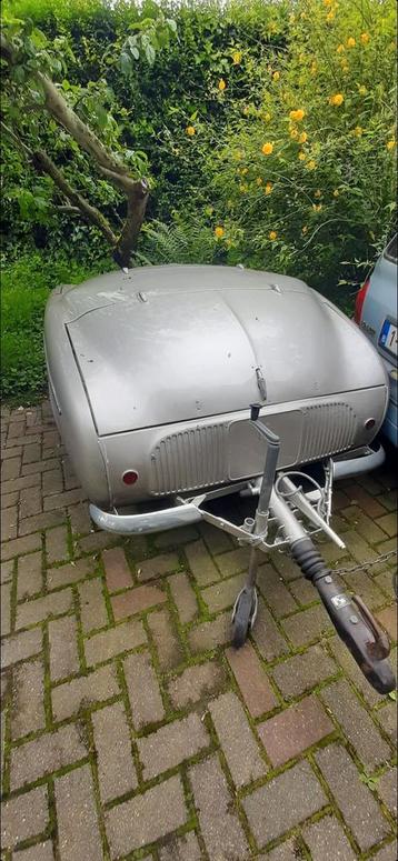 Remorque de voiture, vintage beschikbaar voor biedingen