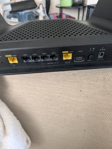NIGHTHAWK AXE7800

Tri-Band WiFi 6E Router

Model: RAXE300 beschikbaar voor biedingen