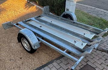 Moto aanhangwagen voor 3 motoren beschikbaar voor biedingen