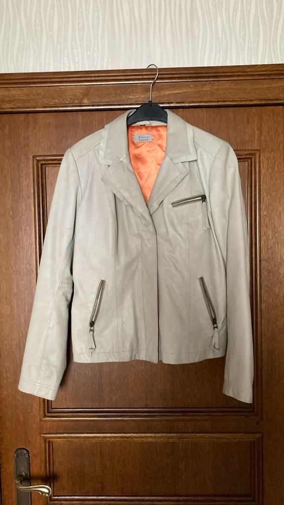 Ecru kwaliteitslederen damesvest maat M, Kleding | Dames, Jasjes, Kostuums en Pakken, Zo goed als nieuw, Jasje, Maat 38/40 (M)