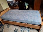Bed 90 x 200 met lattenbodem, matras en ladenbak onder het b, Huis en Inrichting, Slaapkamer | Bedden, Ophalen, Gebruikt