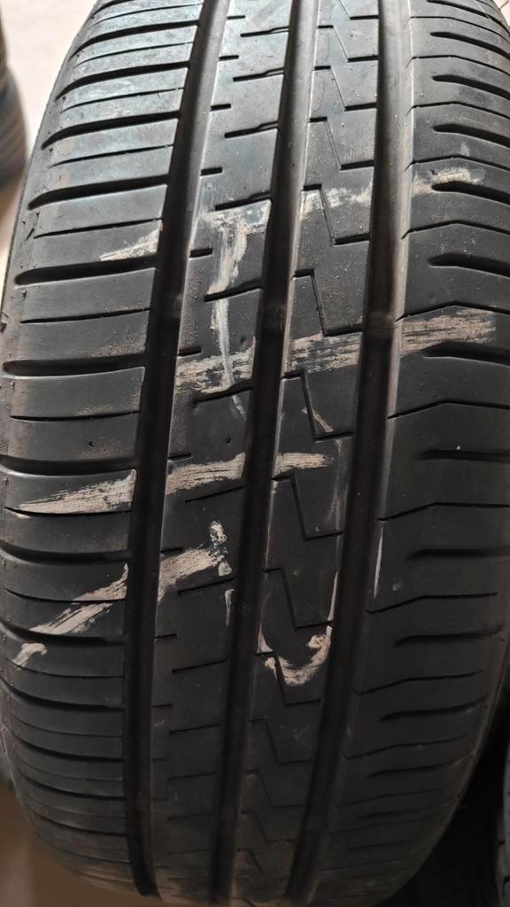 Bandenmaat 195/55 r15 falken 6mm 35€ per stuk met plaatsen, Auto-onderdelen, Besturing, Ophalen of Verzenden