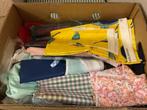 Grote doos met stofjes om te knutselen, Ophalen of Verzenden, Gebruikt