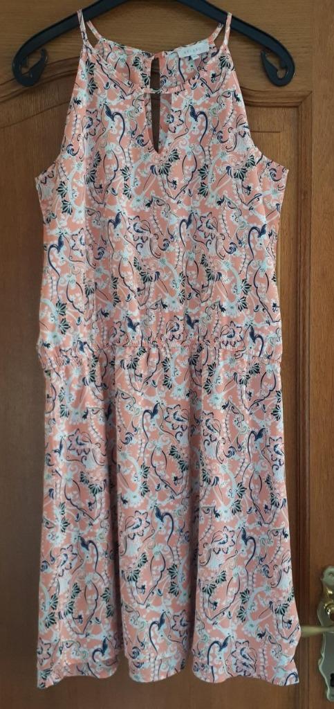 Robe halter - Bel & Bo - rose fleurie - taille 40, Vêtements | Femmes, Robes, Comme neuf, Taille 38/40 (M), Rose, Longueur genou